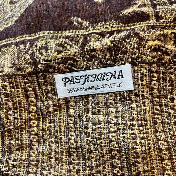Pashmina - Picture 4 of 4